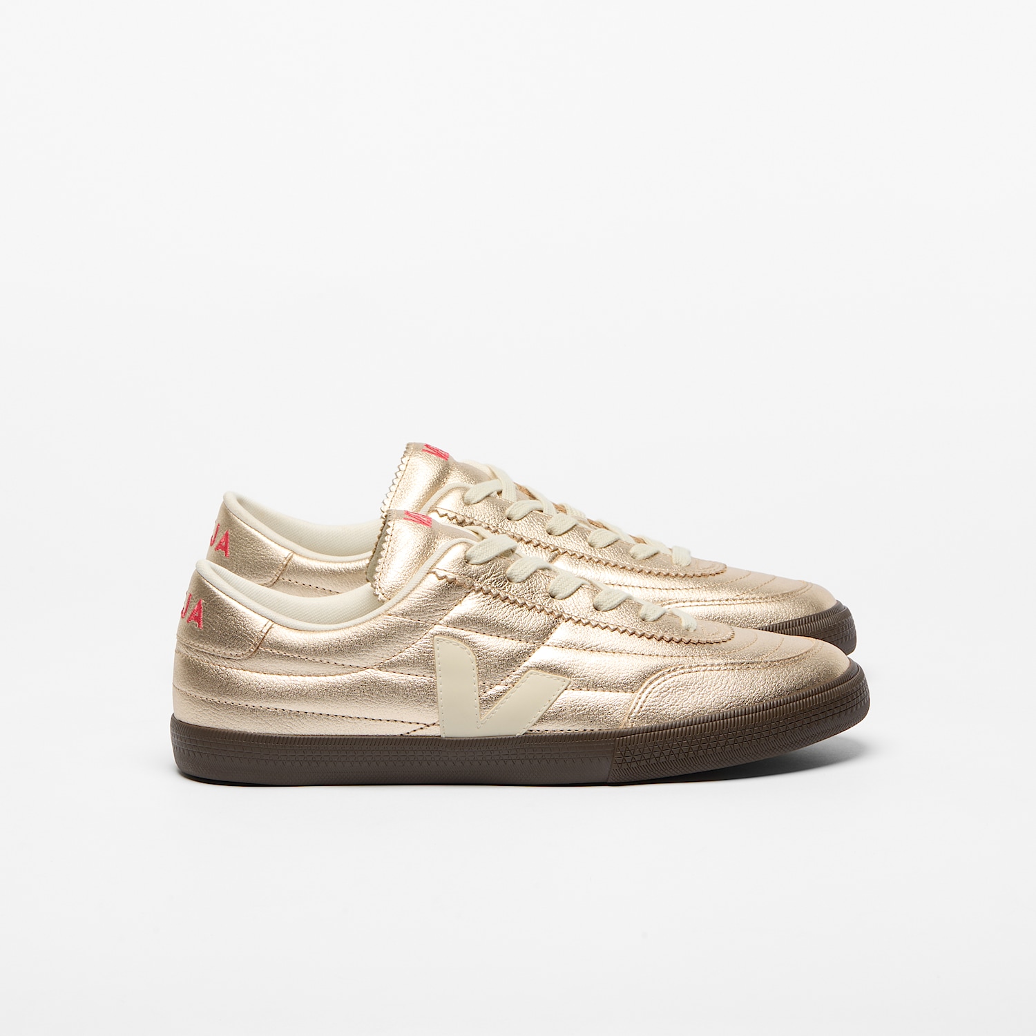 veja-sneakers-panenka-organic-leather-gold-fu2021377_1