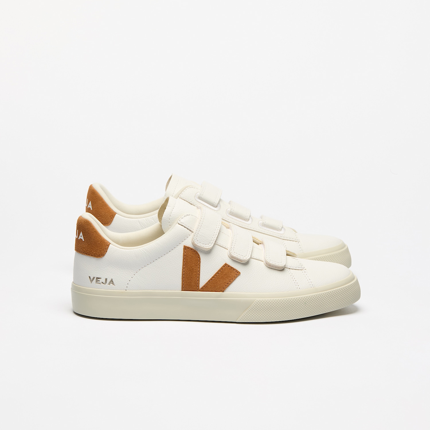 veja-sneakers-recife-logo-leather-white-rc0503885_1