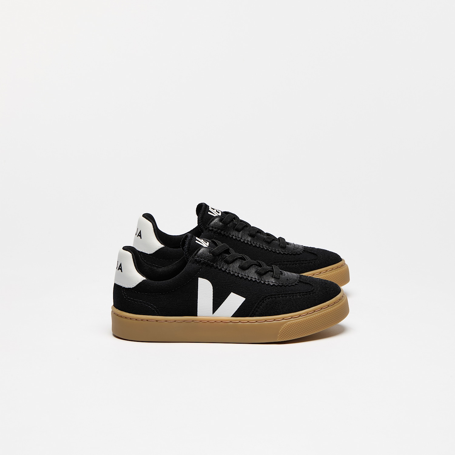 veja-sneakers-small-volley-vegan-black-sy0120632_1