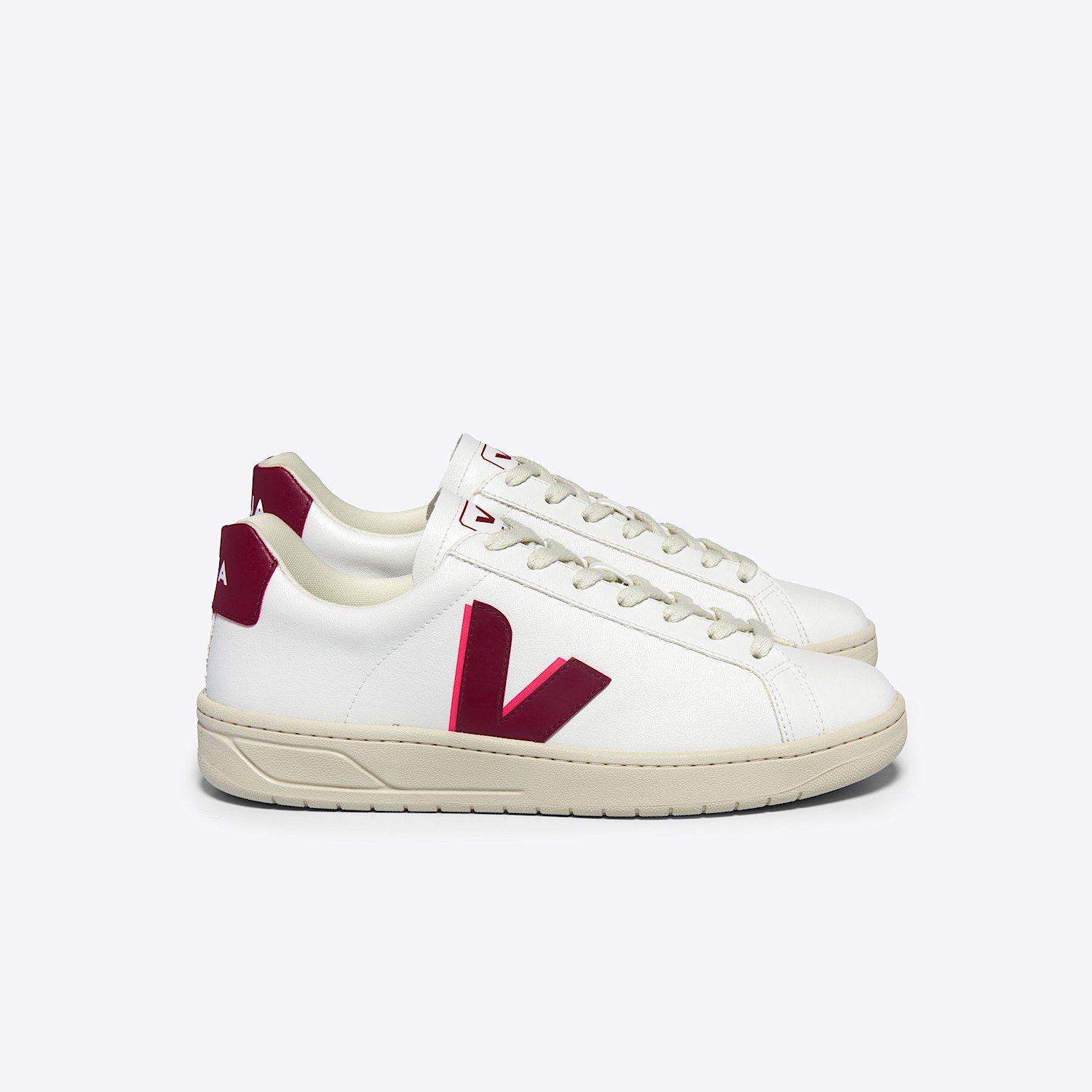 veja-sneakers-urca-w-vegan-white-uw0703701_1