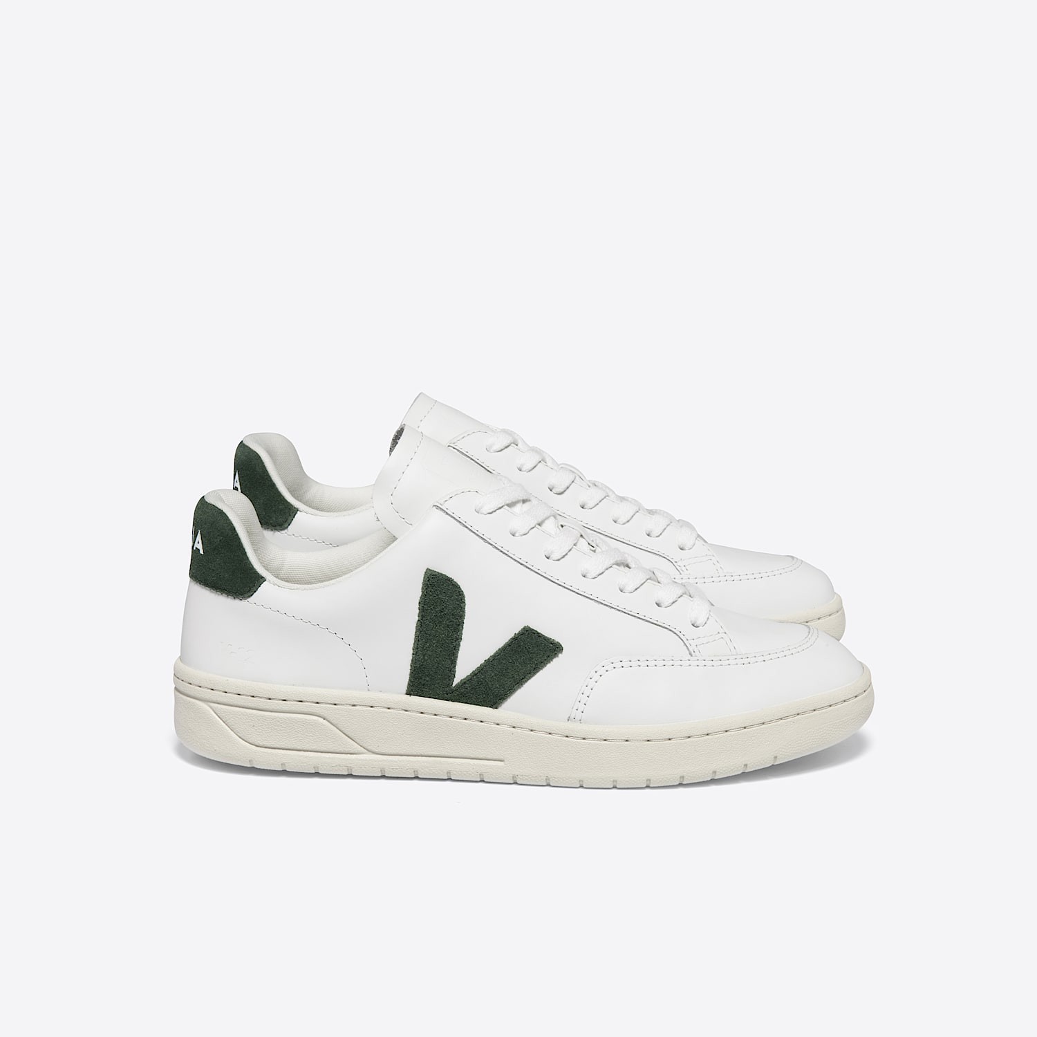 veja-sneakers-v-12-leather-white-xd0202336_1