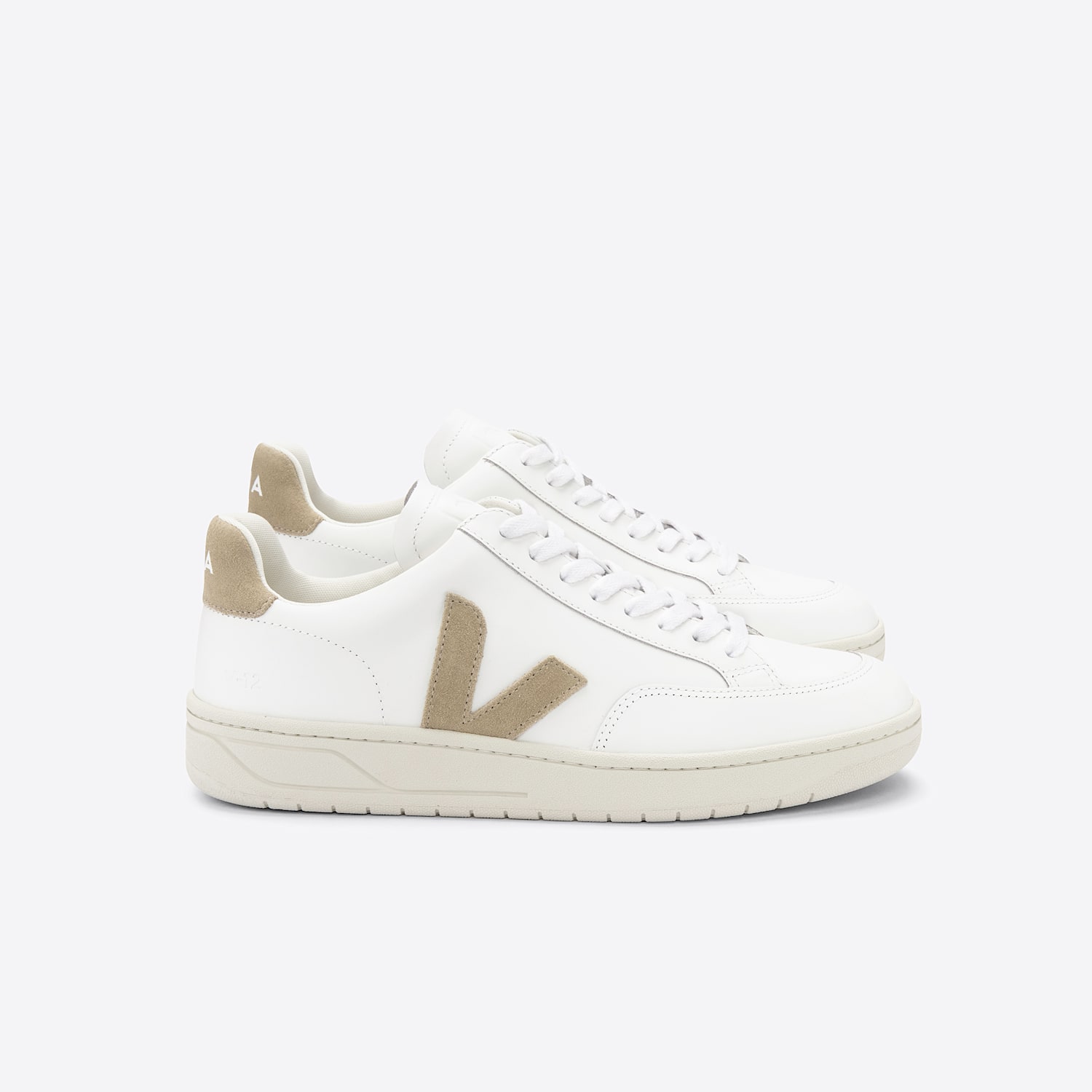 veja-sneakers-v-12-leather-white-xd0202896_1