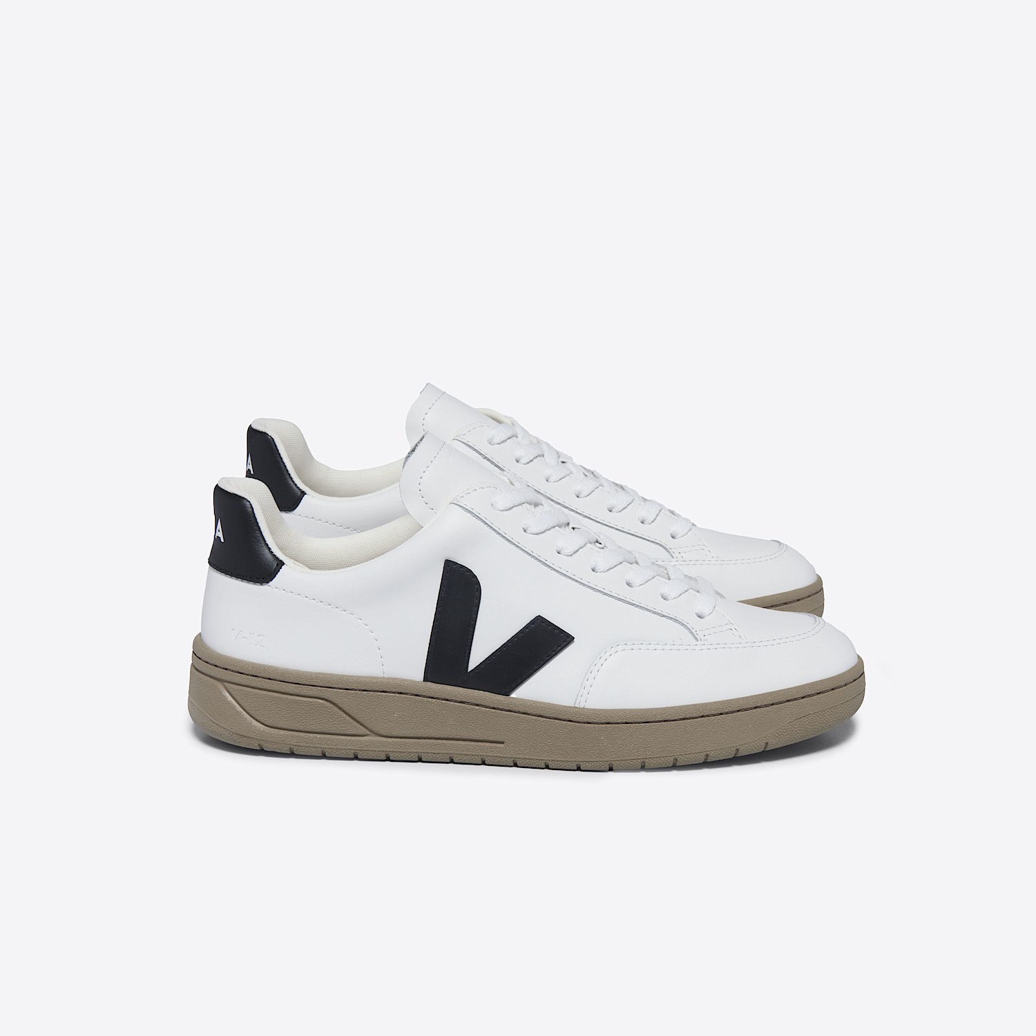 veja-sneakers-v-12-leather-white-xd0203640_1