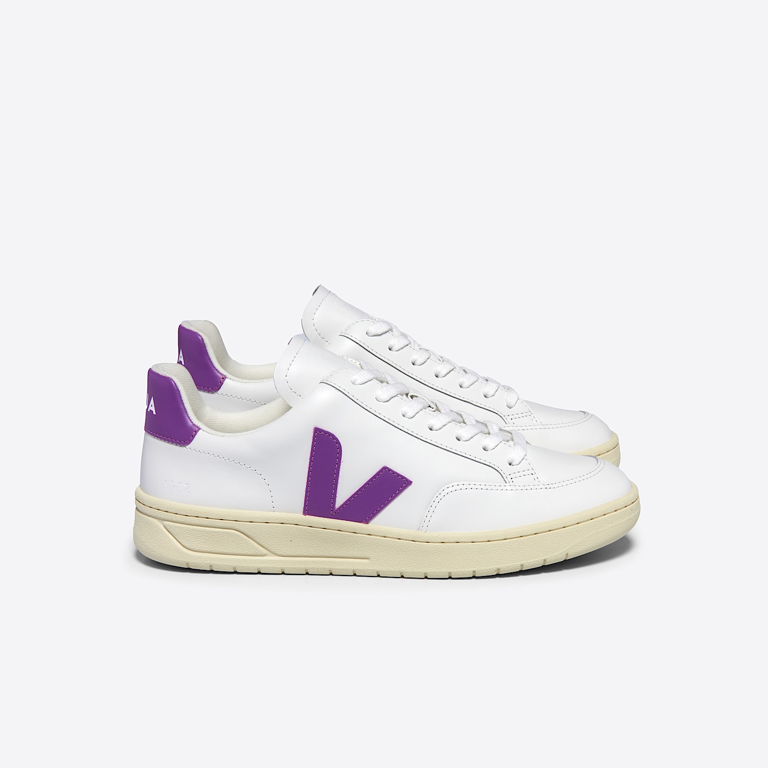 veja-sneakers-v-12-leather-white-xd0203678_1