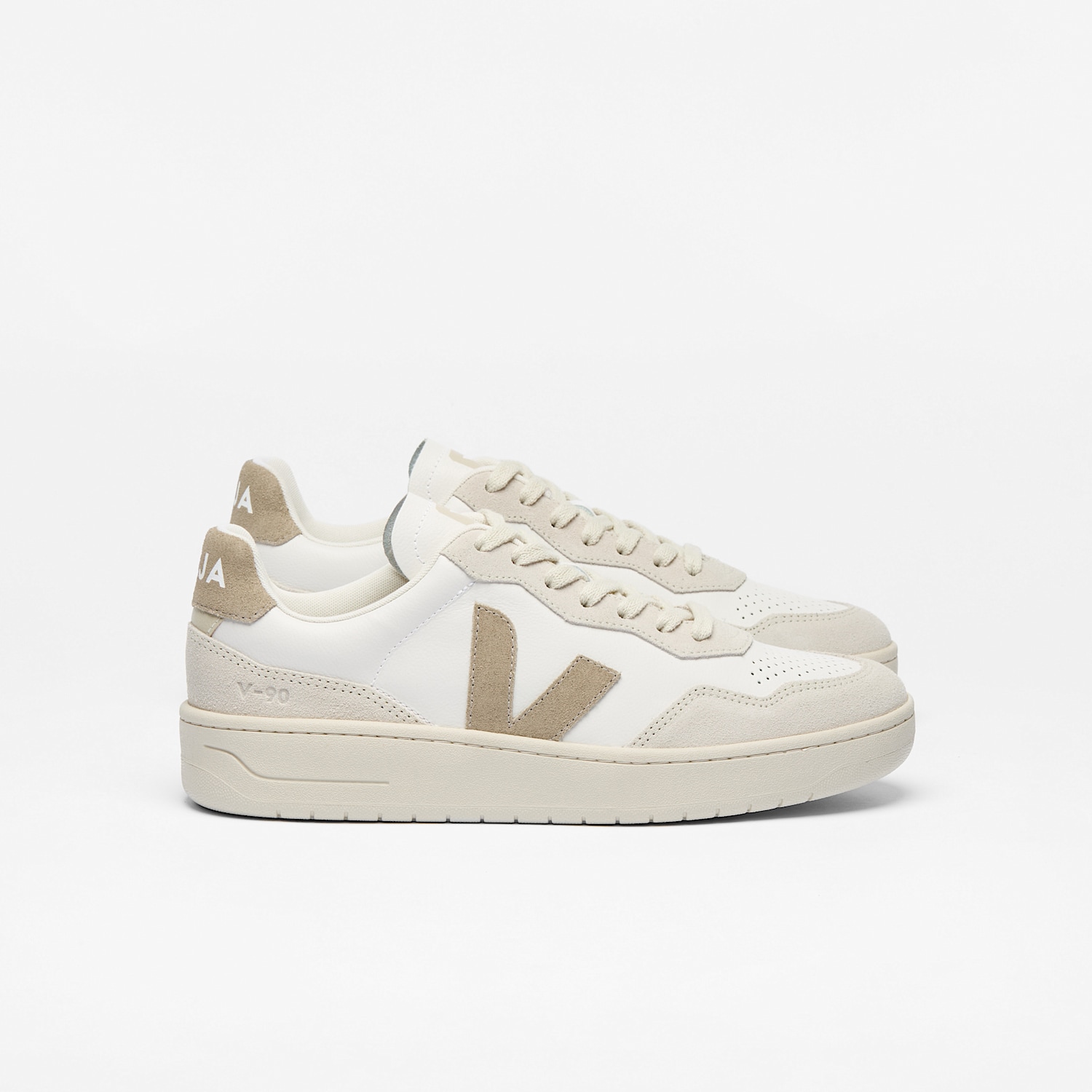 veja-sneakers-v-90-organic-cotton-white-vd2020909_1