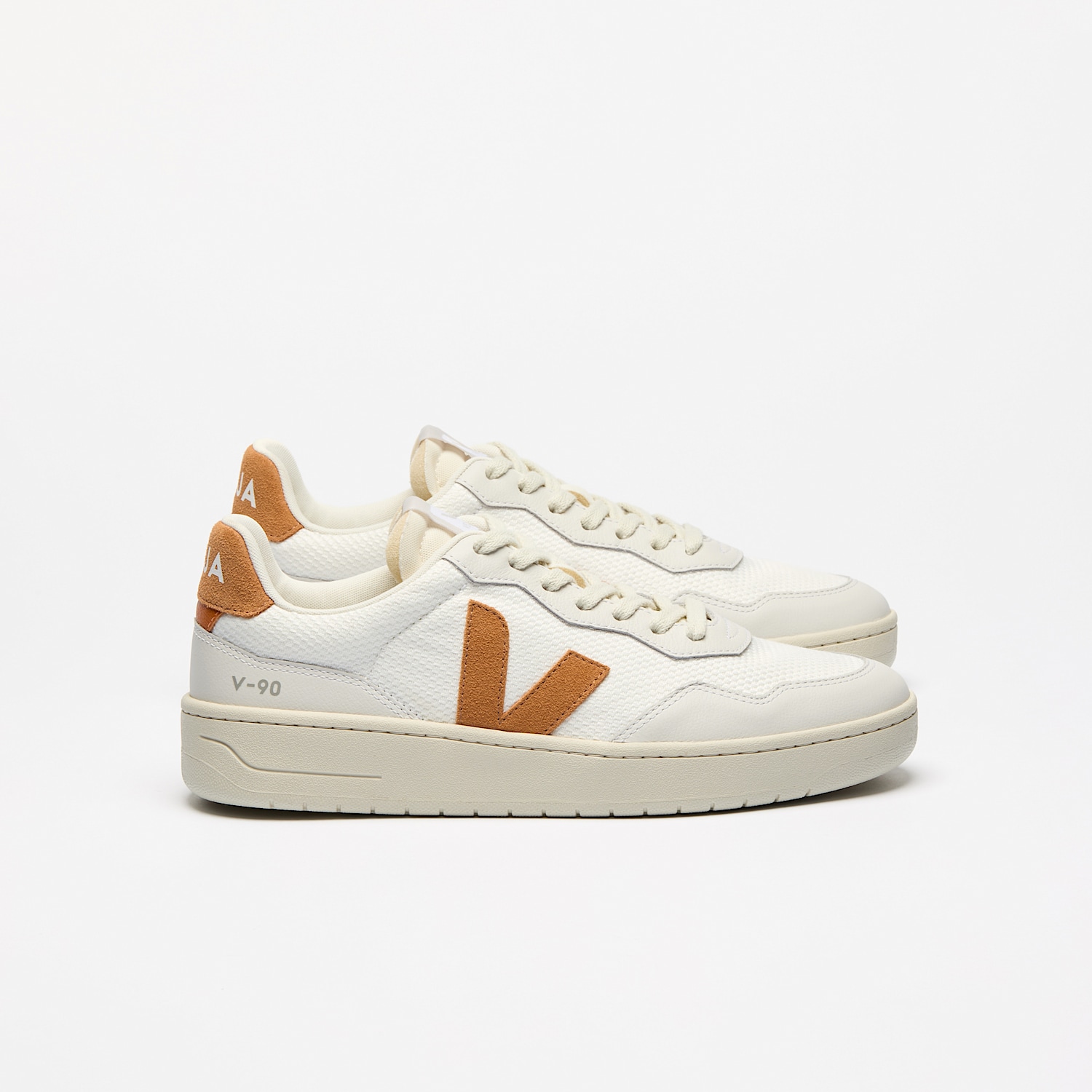 veja-sneakers-v-90-recycled-white-vd1720739_1