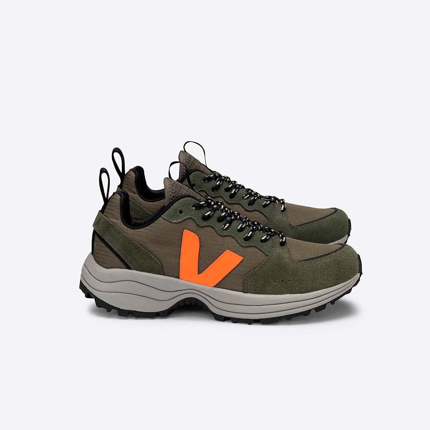 veja-sneakers-venturi-recycled-green-vt0102496_1