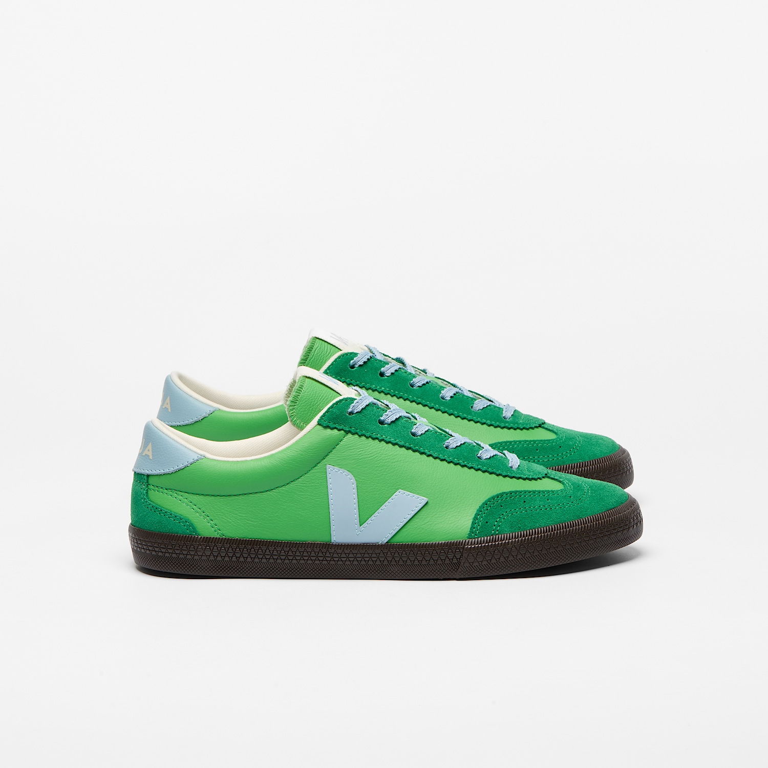 veja-sneakers-volley-organic-leather-green-vo2021414_1