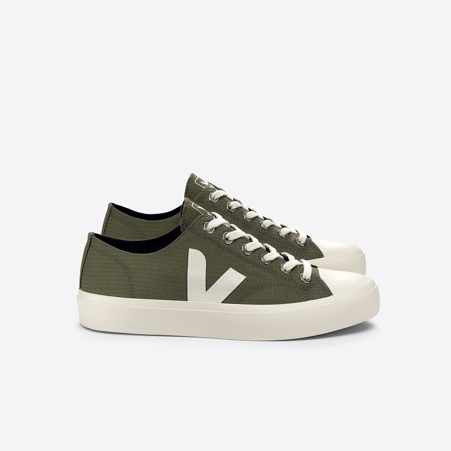 veja-sneakers-wata-ii-low-vegan-green-pl1903350_1